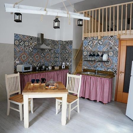Casetta Del Parco Palagiano Bagian luar foto