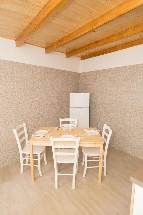 Casetta Del Parco Palagiano Bagian luar foto